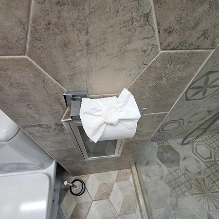 Desitas Апартамент *